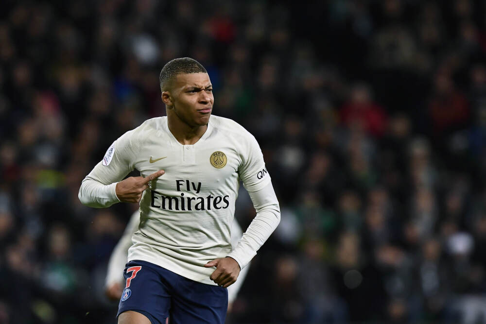 阿联酋能源巨头的AI应用扩张路线图：呼吁万亿基建投资 锁定顶尖企业合作